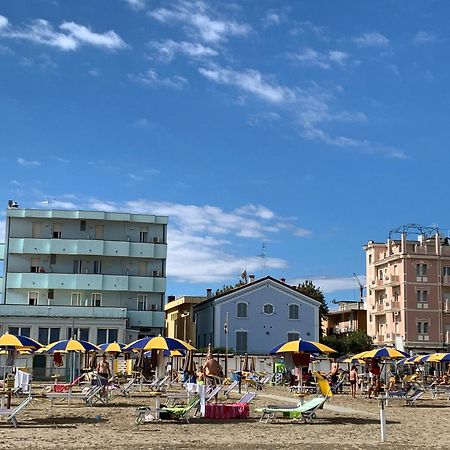 Hotel Acquamarina Viserba Ρίμινι Εξωτερικό φωτογραφία