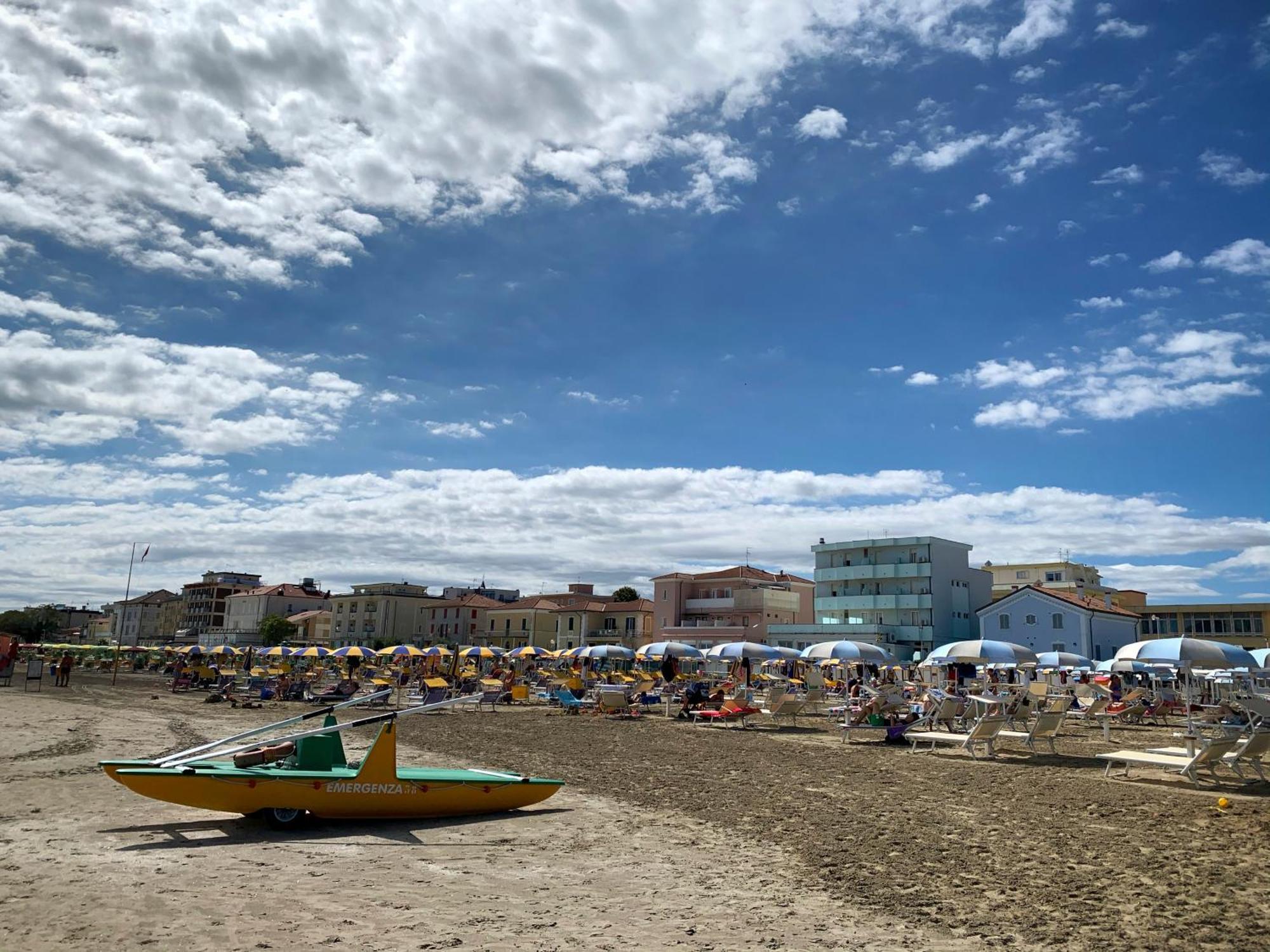 Hotel Acquamarina Viserba Ρίμινι Εξωτερικό φωτογραφία