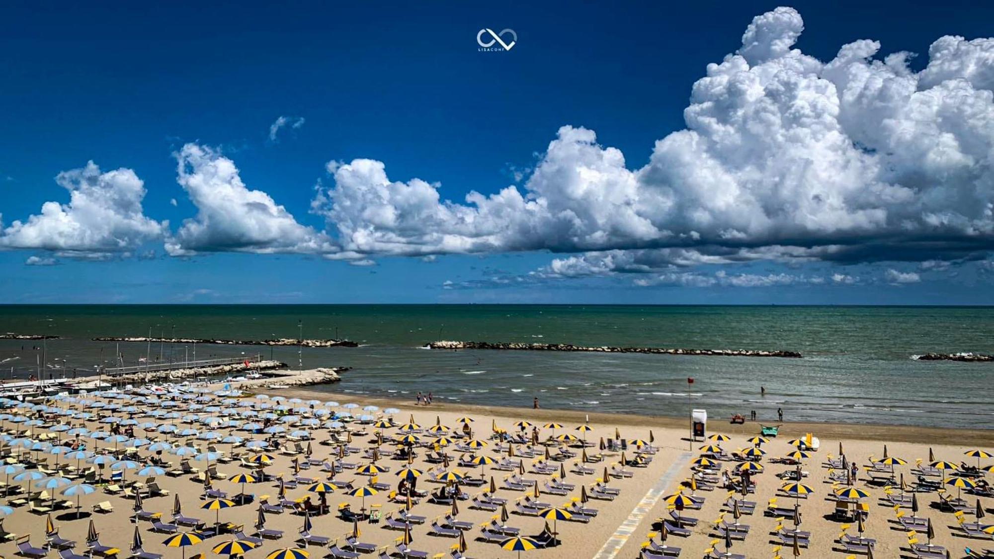 Hotel Acquamarina Viserba Ρίμινι Εξωτερικό φωτογραφία